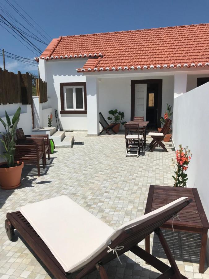 Azenhas Do Mar Roadside House Villa Colares Exteriör bild